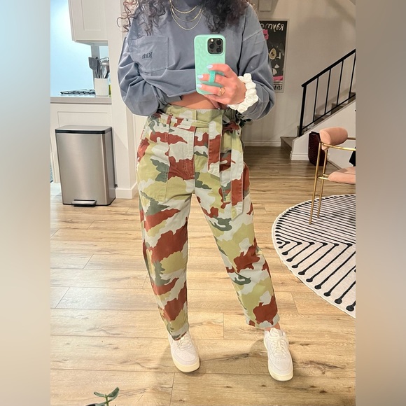 🎖️ZARA Camo Loose Ankle Pant 6 - Picture 1 of 8